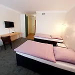 Pause - Free Wifi & Free Parking!! Hofheim am Taunus