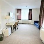 Pause - Free Wifi & Free Parking!! Hotel Hofheim am Taunus