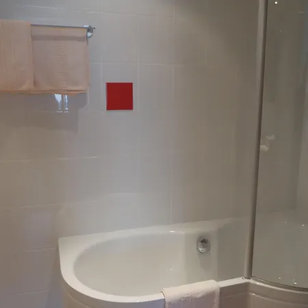 Pause - Free Wifi&free Parking!! Hotel 3*