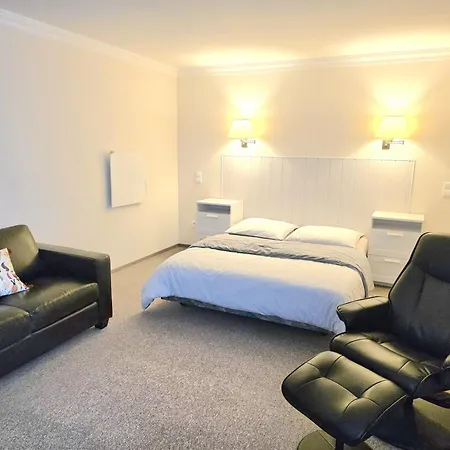 Pause - Free Wifi & Free Parking!! 3* Hofheim am Taunus