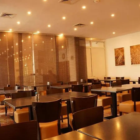 Pause - Free Wifi & Free Parking!! Hofheim am Taunus