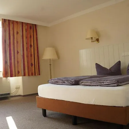 Pause - Free Wifi & Free Parking!! 3* Hofheim am Taunus