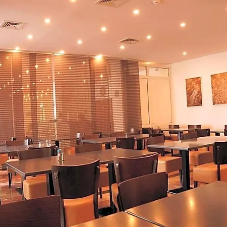 호텔 Pause - Free Wifi & Free Parking!! 3*