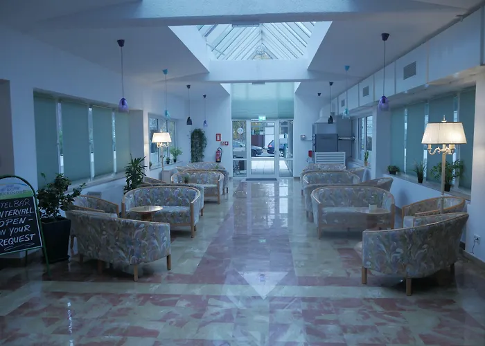 Otel Pause - Free Wifi & Free Parking!! 3*