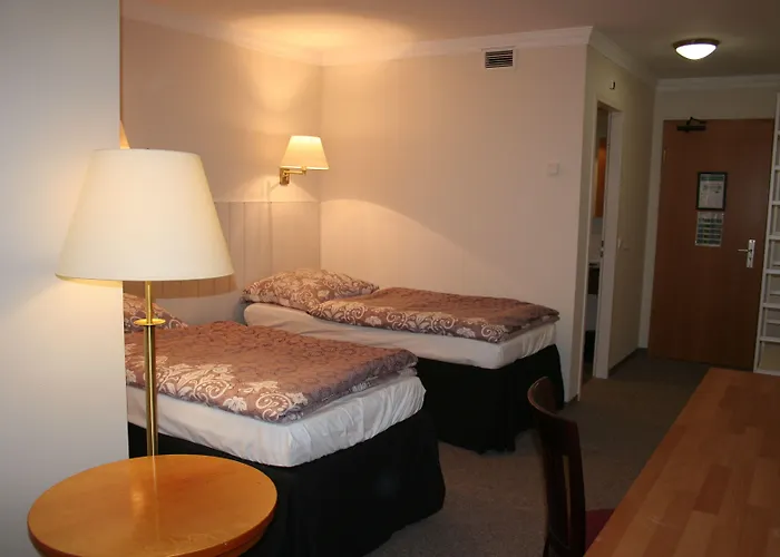 Otel Pause - Free Wifi & Free Parking!!