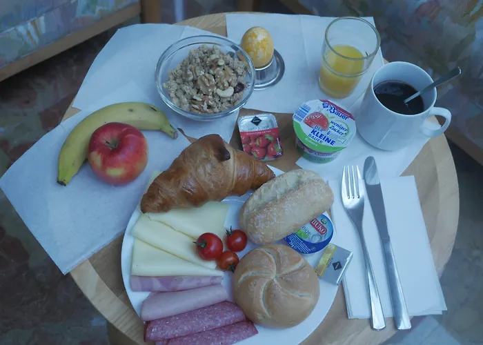 Otel Pause - Free Wifi & Free Parking!!