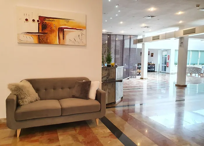 Otel Pause - Free Wifi & Free Parking!!