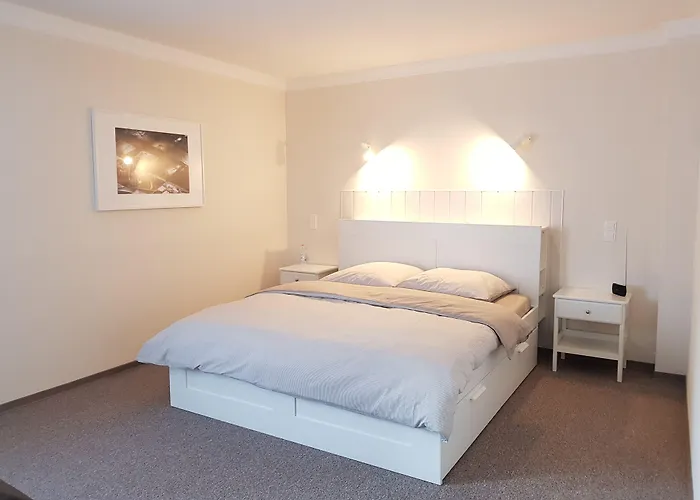 Otel Pause - Free Wifi & Free Parking!!