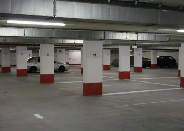 Pause - Free Wifi & Free Parking!!