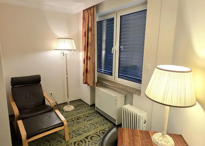 Otel Pause - Free Wifi & Free Parking!! Hofheim am Taunus