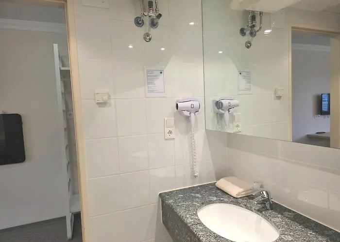 Pause - Free Wifi & Free Parking!! 3* Hofheim am Taunus